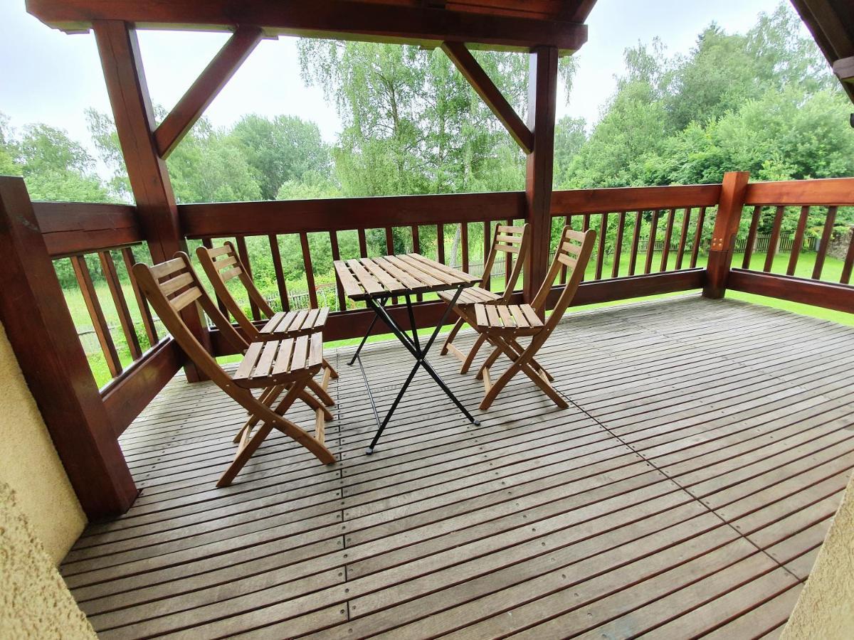 Apartmany Srni U Hlinska ฮลินสโก ภายนอก รูปภาพ