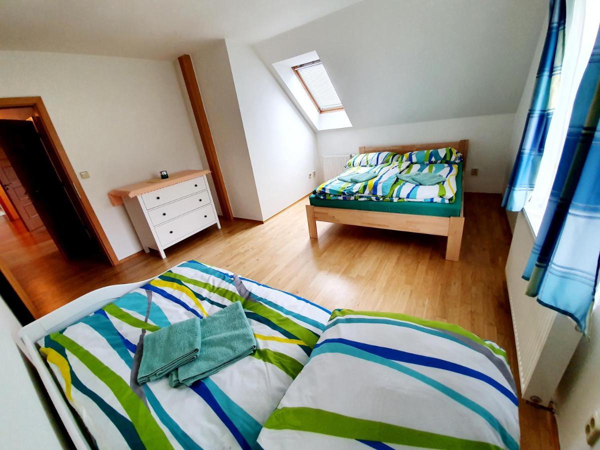 Apartmany Srni U Hlinska ฮลินสโก ภายนอก รูปภาพ