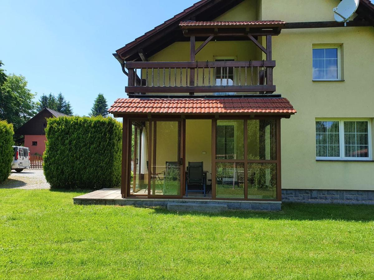 Apartmany Srni U Hlinska ฮลินสโก ภายนอก รูปภาพ