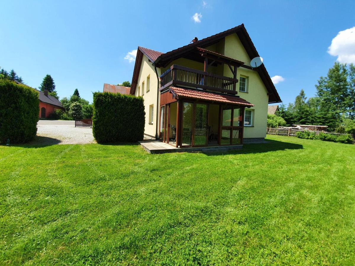 Apartmany Srni U Hlinska ฮลินสโก ภายนอก รูปภาพ