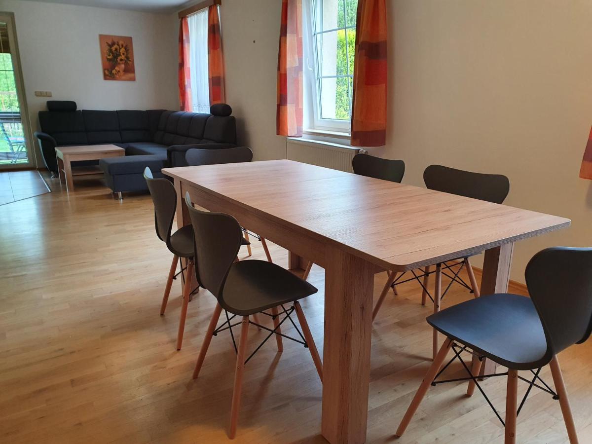 Apartmany Srni U Hlinska ฮลินสโก ภายนอก รูปภาพ